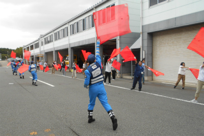 交通管理業務体験をしてもらいました。(横浜)